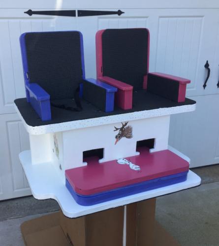 sitting-2019-04-IMG 5870-scaled